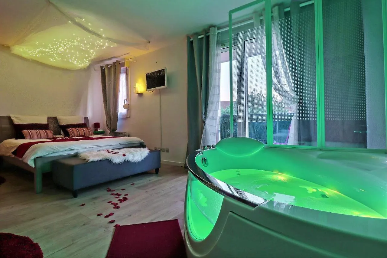 Nuit Romantique avec Jacuzzi à 15 min de Toulouse Blagnac France